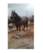 Escultura de Metal: A Arte que Transforma Espaços