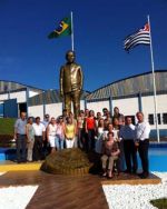 Escultura de Metal: A Arte que Transforma Espaços