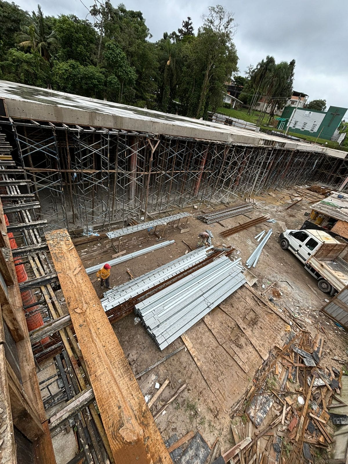 Escoramento para laje Zona Norte