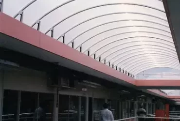 Cobertura de policarbonato para garagem